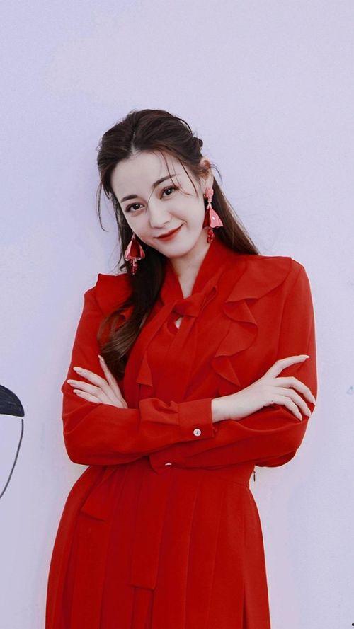 吃瓜娱乐圈迪丽热巴,瓜田里的娱乐圈明星