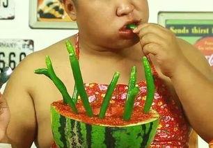 娱乐吃瓜奇葩男,吃瓜奇葩男生的爆笑日常